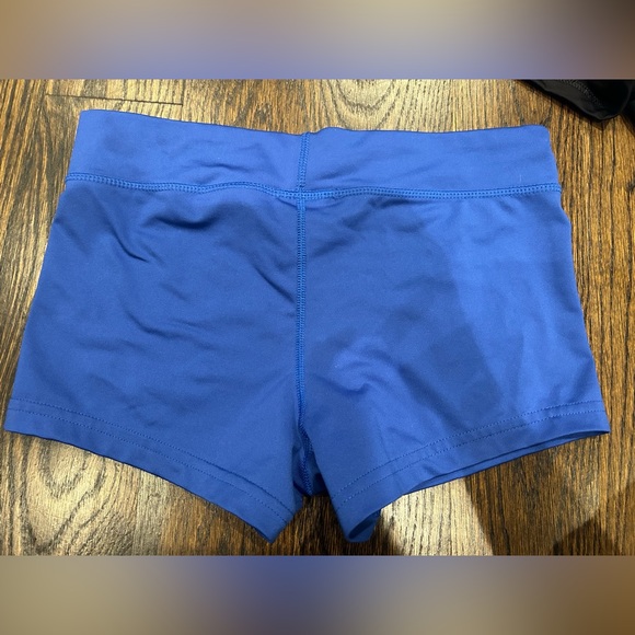 3 pairs of Nike women’s Dri-Fit Volleyball Shorts - Picture 5 of 7